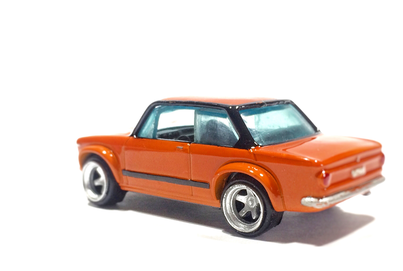 Illustration for article titled CUSTOM BMW 2002